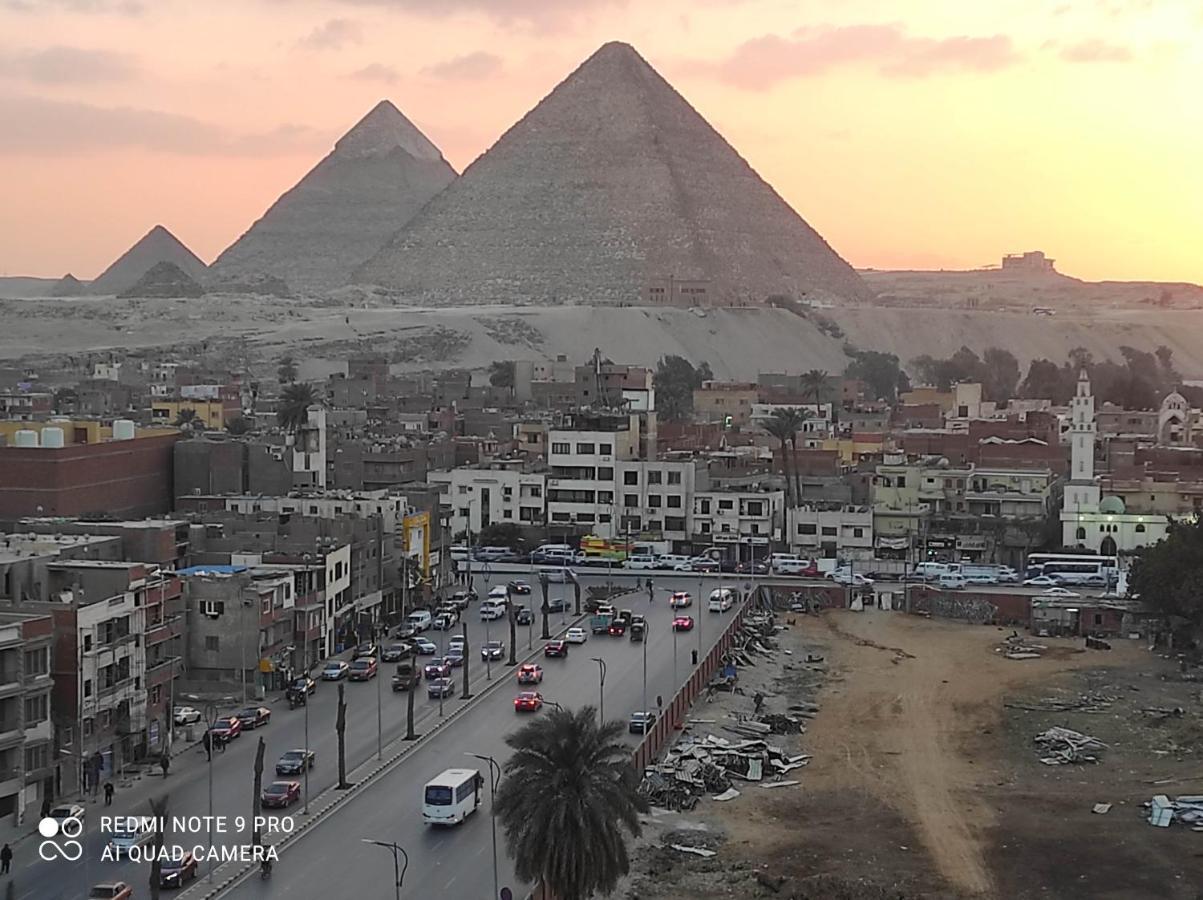 Pyramids View Suite/vista Piramidi Cairo